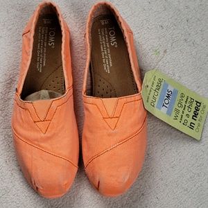 Neon Orange Toms